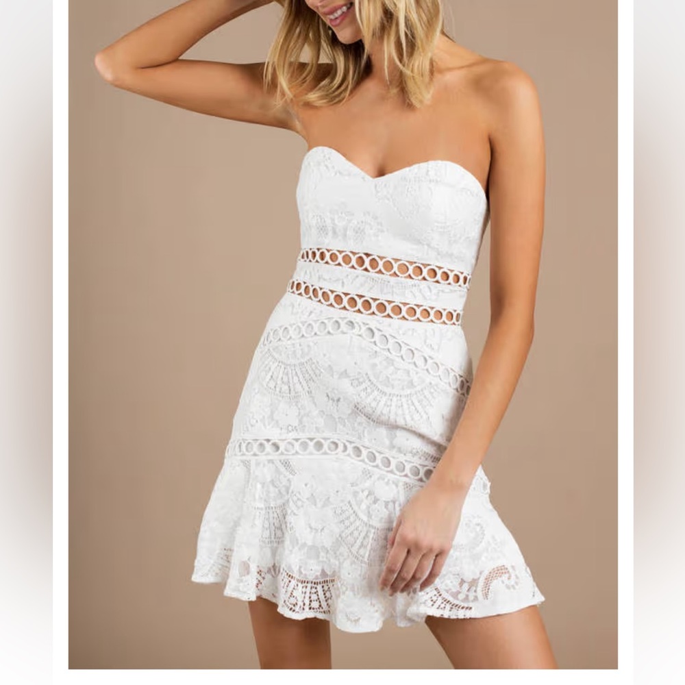 Tobi white Kiss Me Lace eyelet bodycon skater dress NWT - M